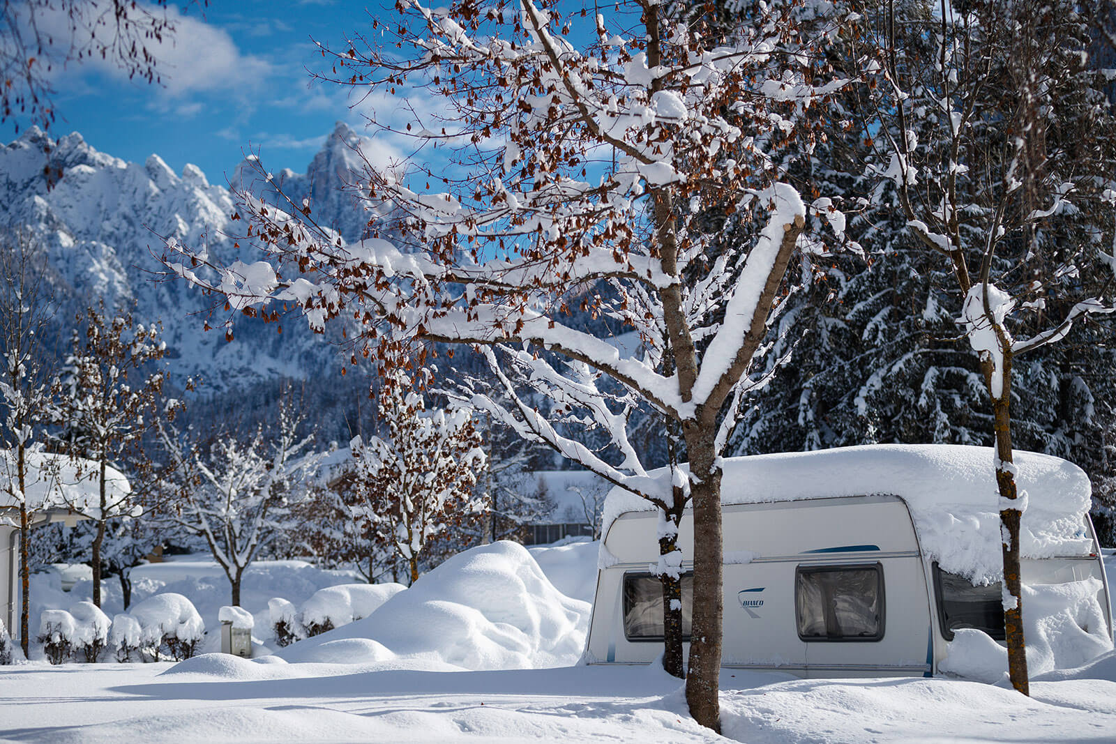 Campen im Winter in Toblach